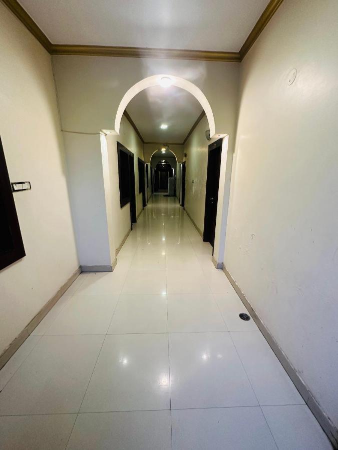 Hotel Deva Inn Varanasi Bagian luar foto